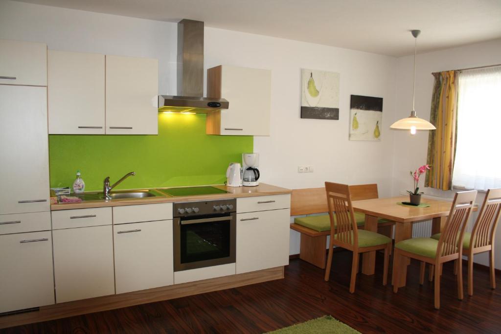 Alpenjuwel Appartements 弗拉绍 客房 照片